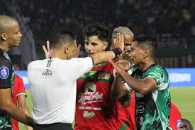 Wasit Virtual Resmi Debut di Liga 1 2026: Analisis Akurasi Vs. Kontroversi 'Sensor Emosi' yang Bikin Heboh